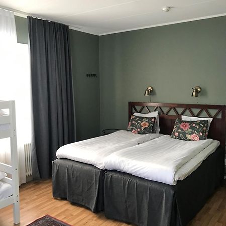 Vandrarhemmet Oestergatan Skovde Ngoại thất bức ảnh